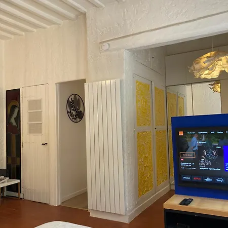 Picasso Walk Cosy Charm In Heart Of Old Town Ac And Wifi Apartment