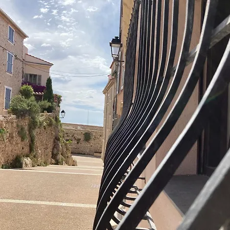Apartment Picasso Walk Cosy Charm In Heart Of Old Town Ac And Wifi