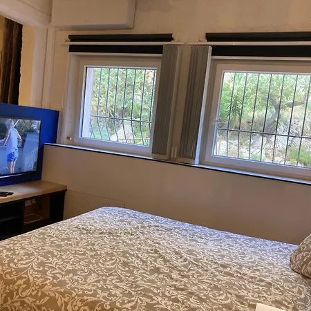 Picasso Walk Cosy Charm In Heart Of Old Town Ac And Wifi Apartment *